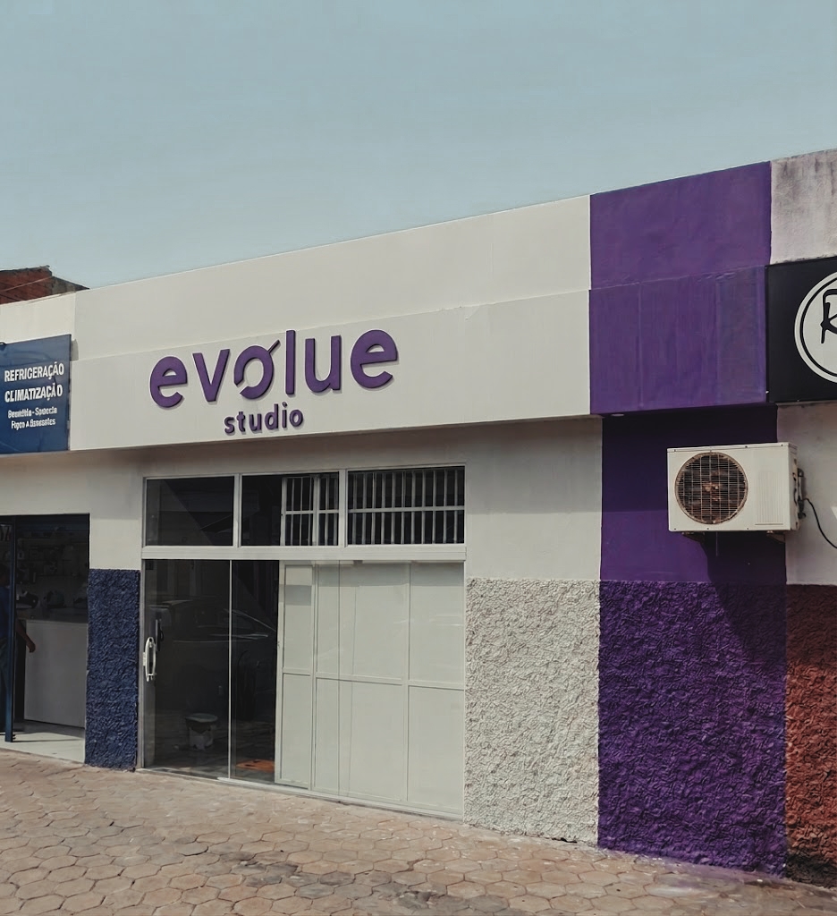 Fachada do Studio Evolue, na Rua Ipiranga, 159, em Campos dos Goytacazes